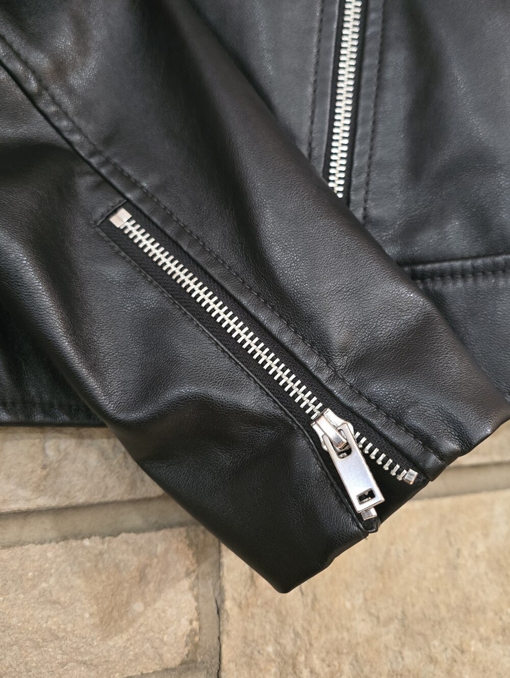 Nine West Black Imitation Leather Moto Biker Jacket - Size M - Picture 4 of 11